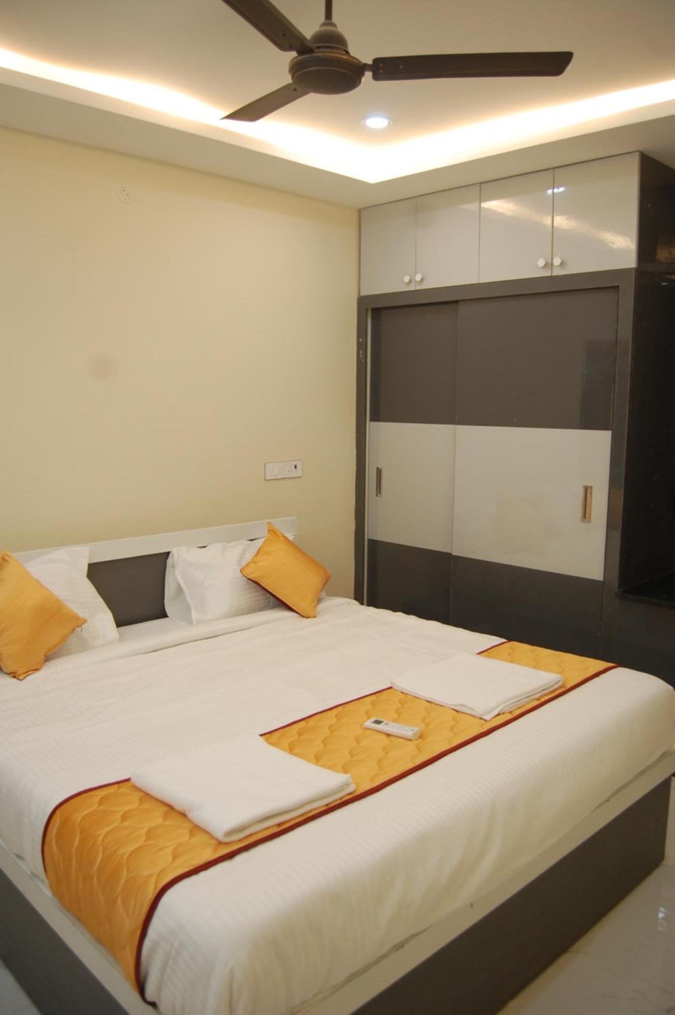 Nest Inn Homestay Тирупати Екстериор снимка