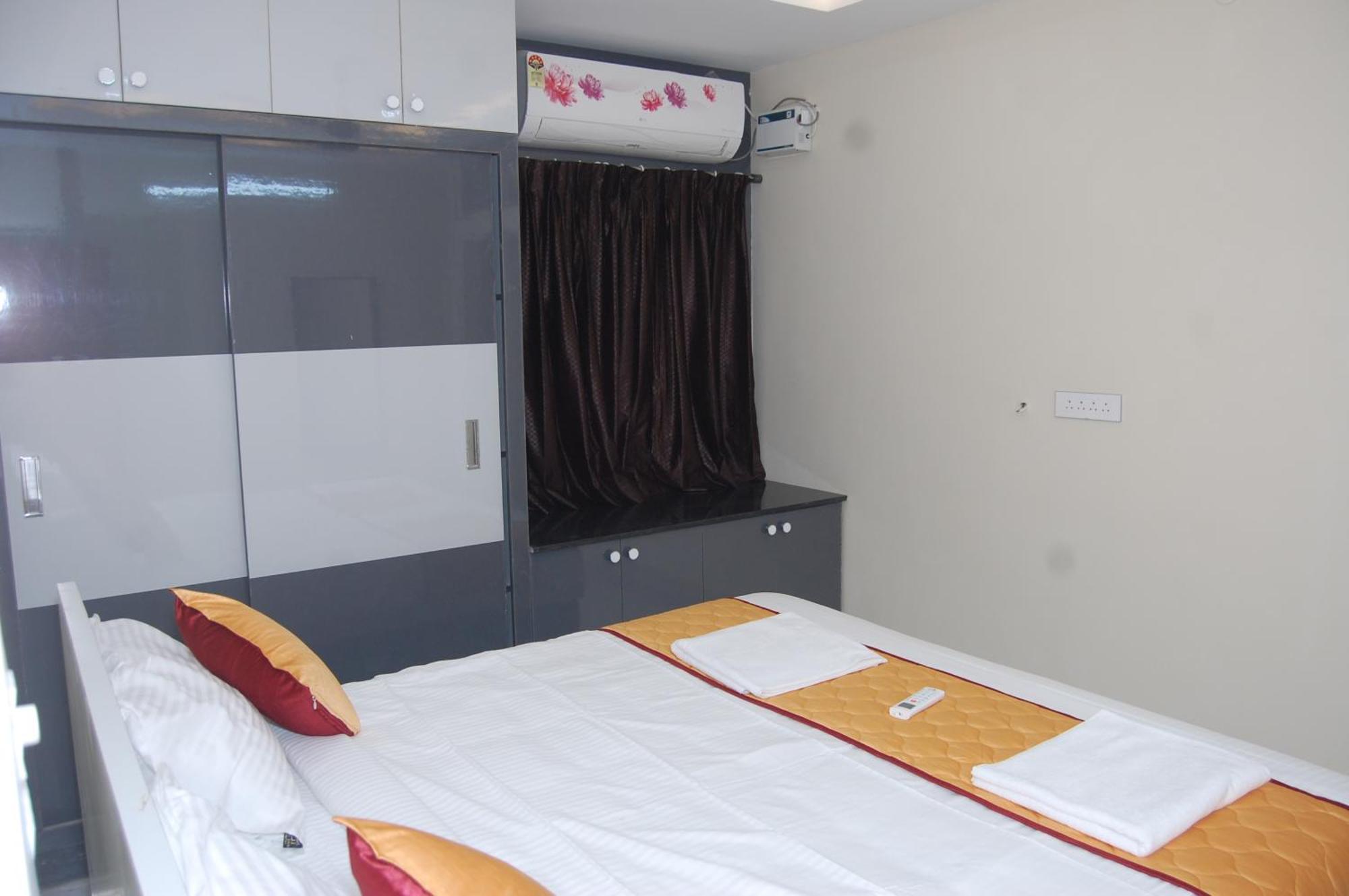 Nest Inn Homestay Тирупати Екстериор снимка
