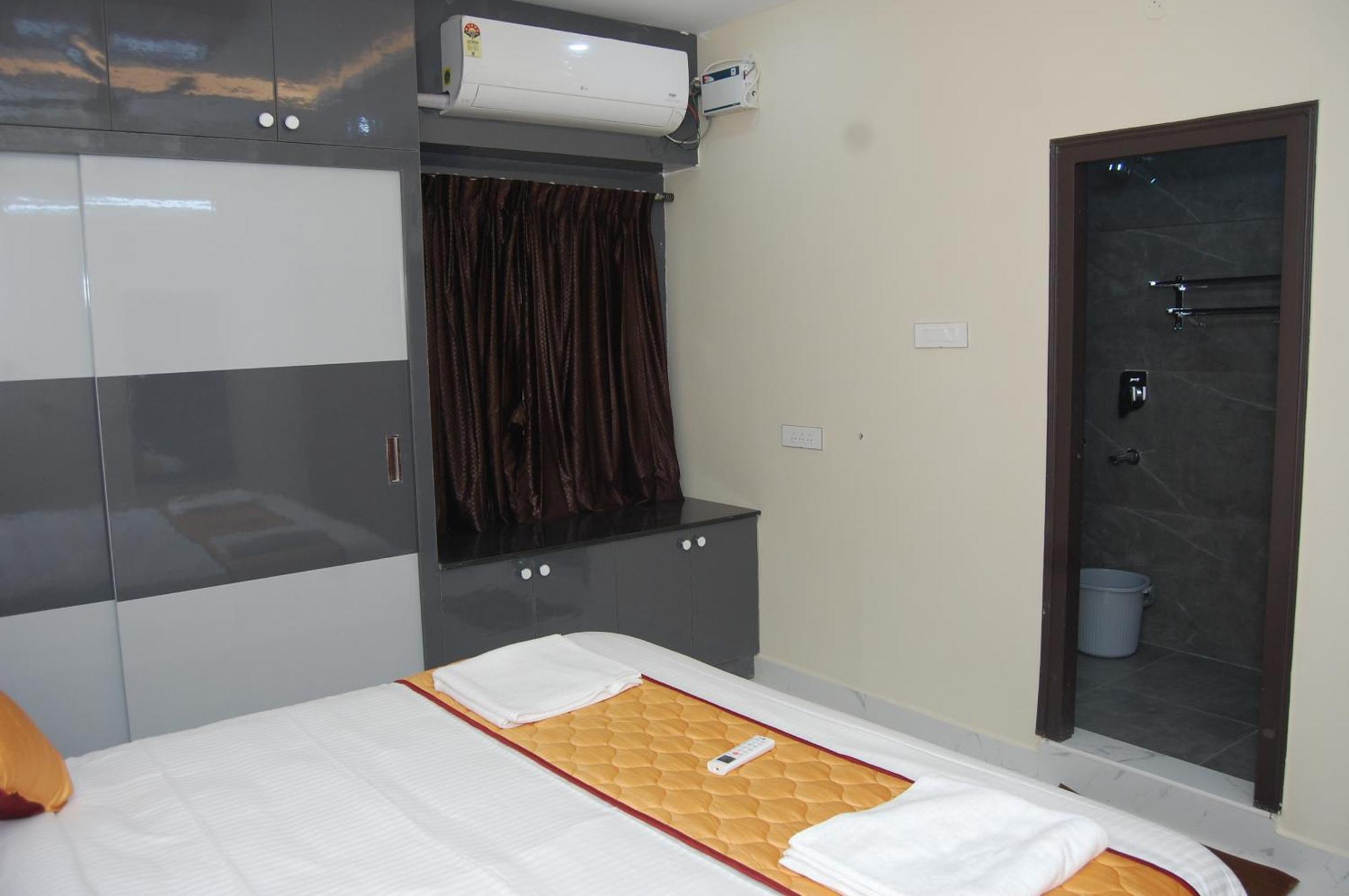 Nest Inn Homestay Тирупати Екстериор снимка