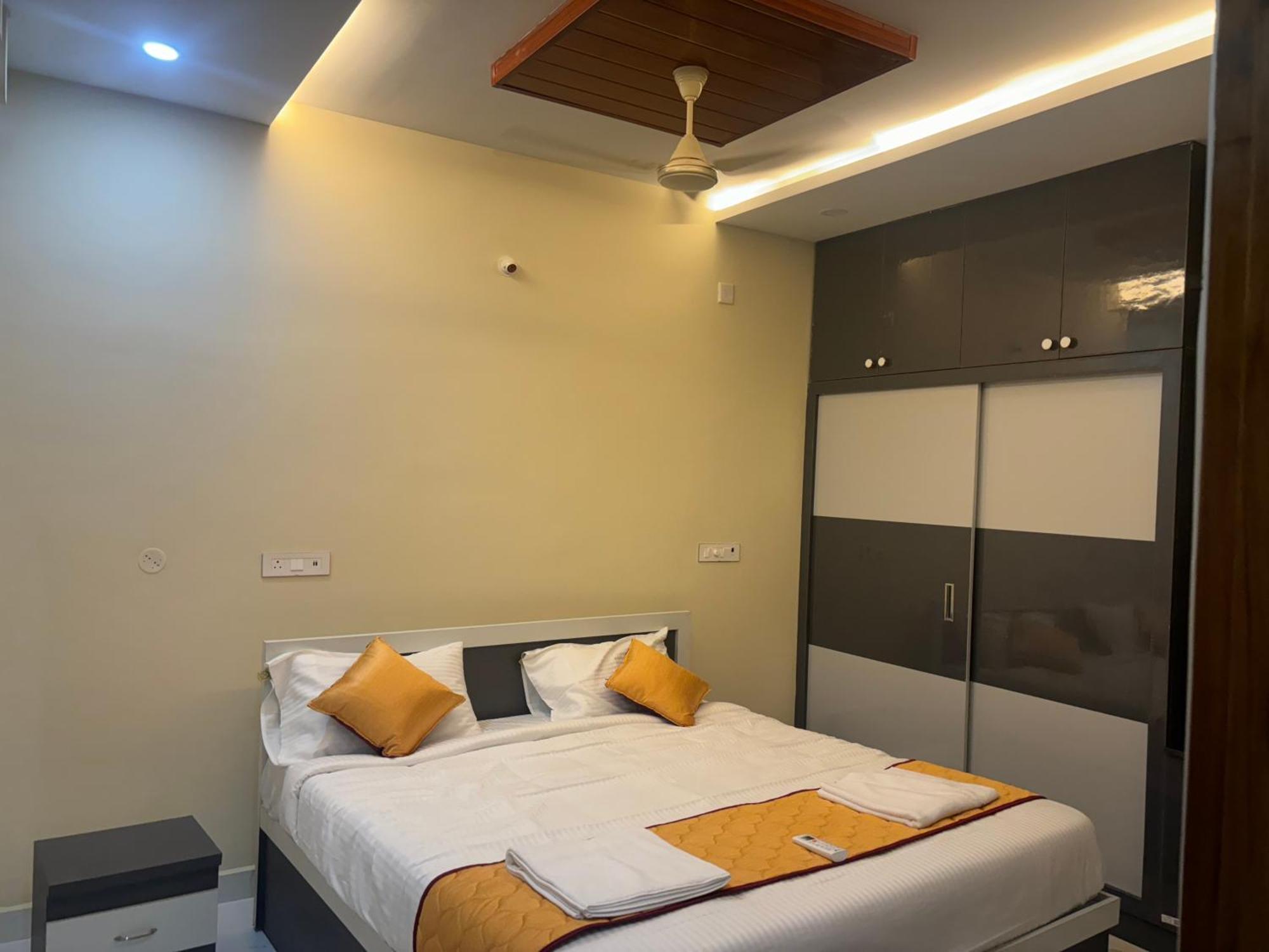 Nest Inn Homestay Тирупати Екстериор снимка